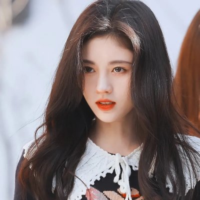 笙歌满丽池